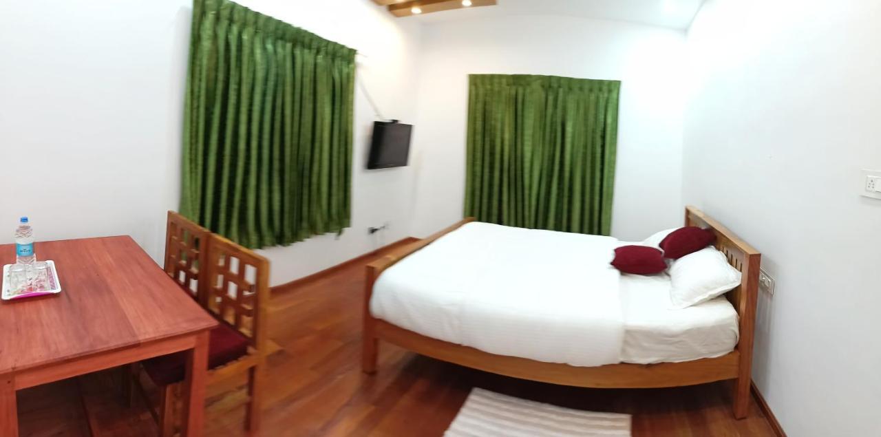 Moon Homestay Santhanpara Exteriör bild